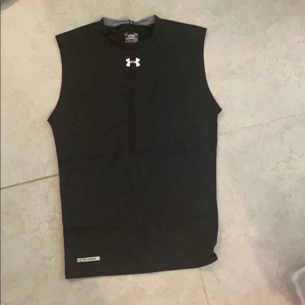 Under armor heat gear size L